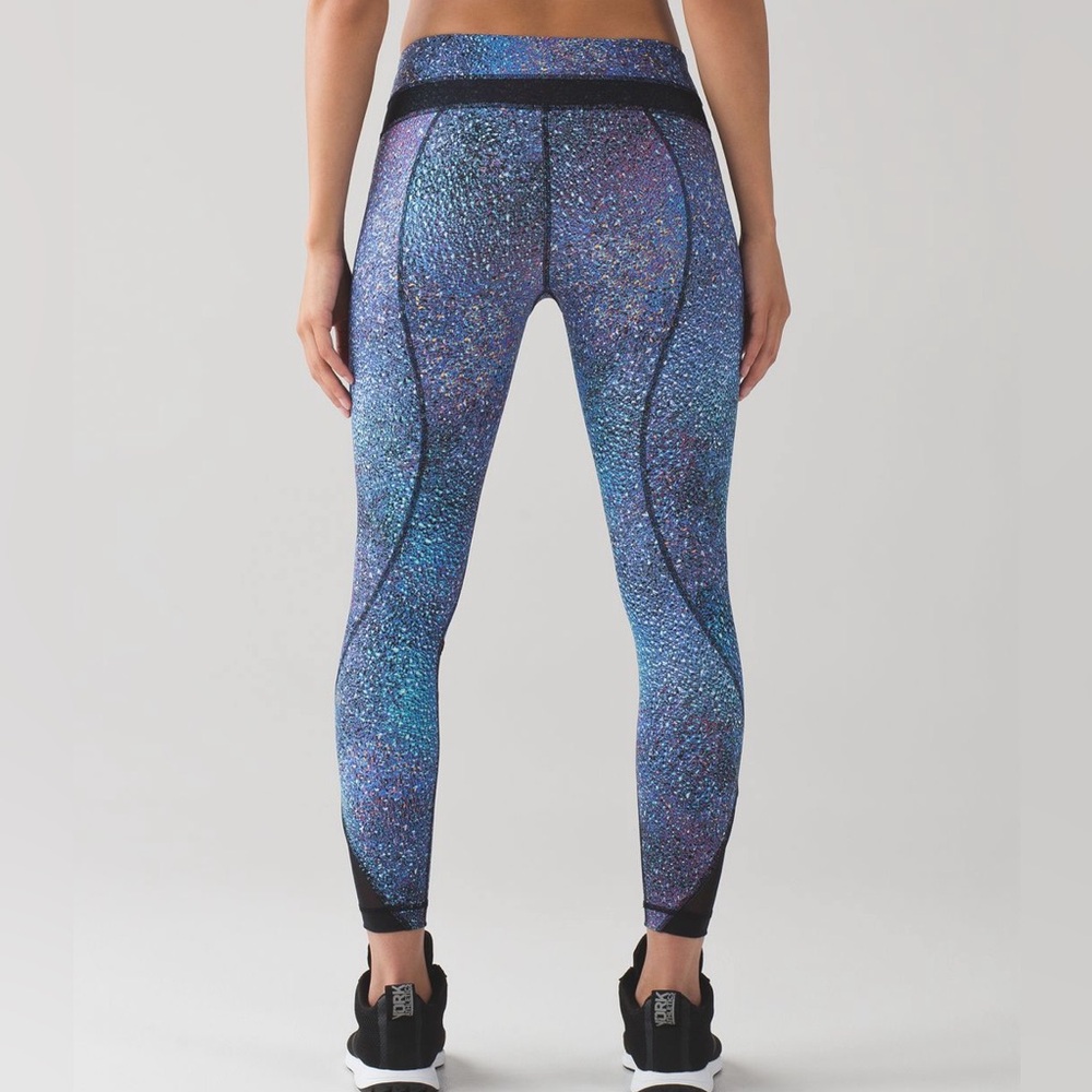 Lululemon Inspire Tight II Leggings Women’s Size 2 Blue Purple Print
